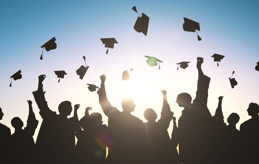 Ini Dia Keunggulan Fresh Graduate di Mata Perusahaan