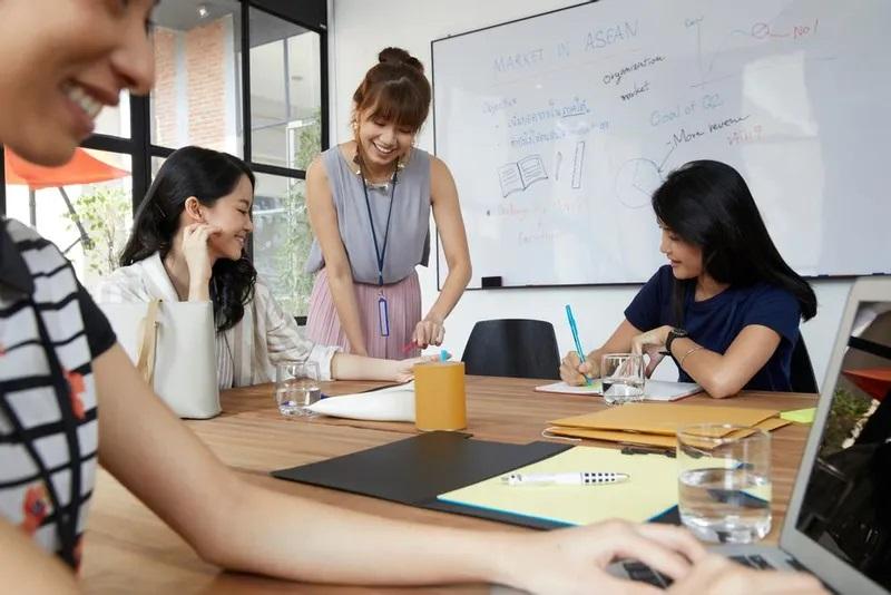 Tips Agar Tetap Bisa Enjoy Meskipun Bekerja di Bidang yang Bukan Passionmu