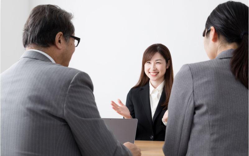 Kiat Sukses Wawancara Kerja Posisi Sales Executive