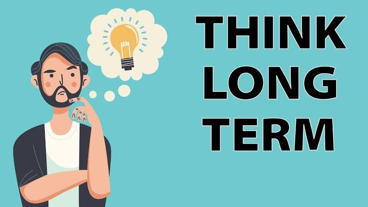 The Long Game Professional: Berpikir Jangka Panjang di Tengah Target Harian