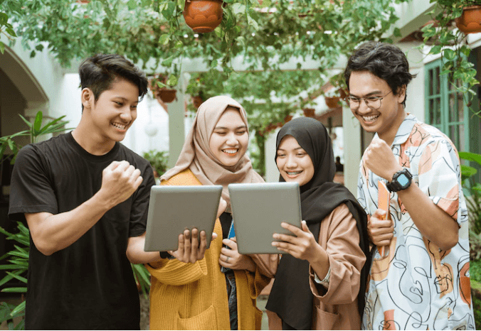 Modal Sosial Lebih Penting dari Modal Finansial: Rahasia Jaringan Anak Muda Sukses