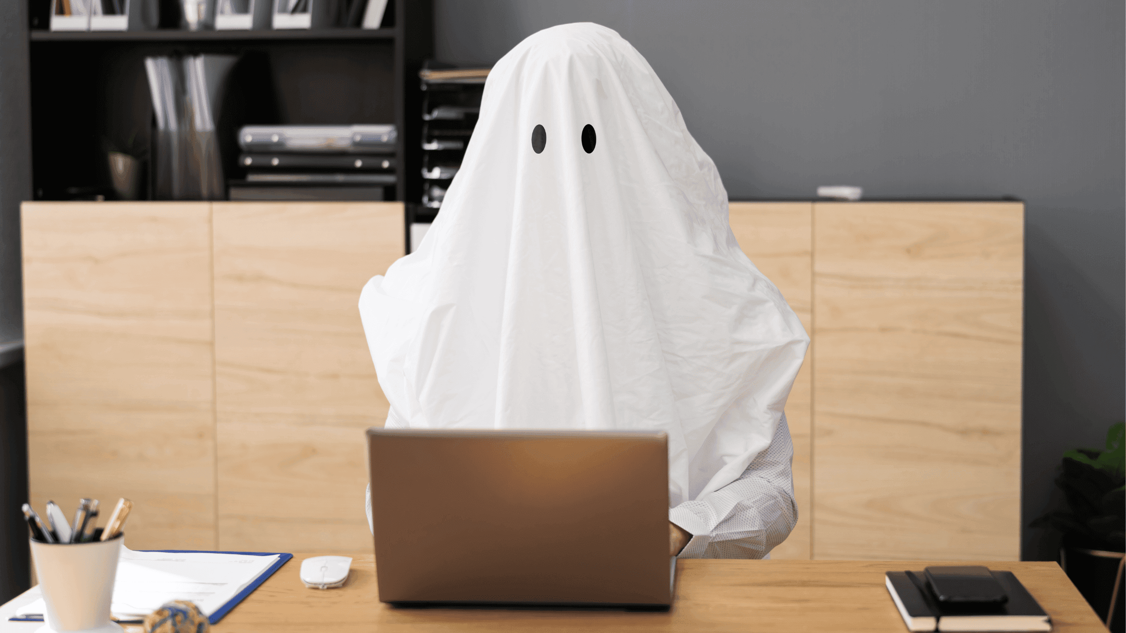 Ghost Jobs: Fenomena Lowongan Fiktif dan Cara Menghindarinya