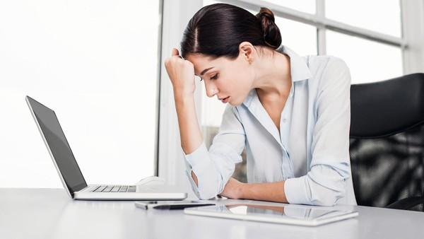 Pindah Kerja Tiap 2 Tahun: Strategi Karier atau Tanda Gagal Bertahan?