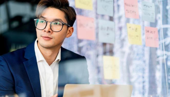 Belajar Dewasa dari Dunia Kerja: Ketika Tanggung Jawab Mengalahkan Rasa Malas