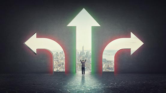 Karier Tidak Harus Lurus: Kenapa Pindah Arah Justru Jadi Keunggulan