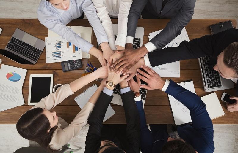 The Organizational Adaptation Cycle: Cara Tim Berkembang Menghadapi Perubahan yang Terus Terjadi