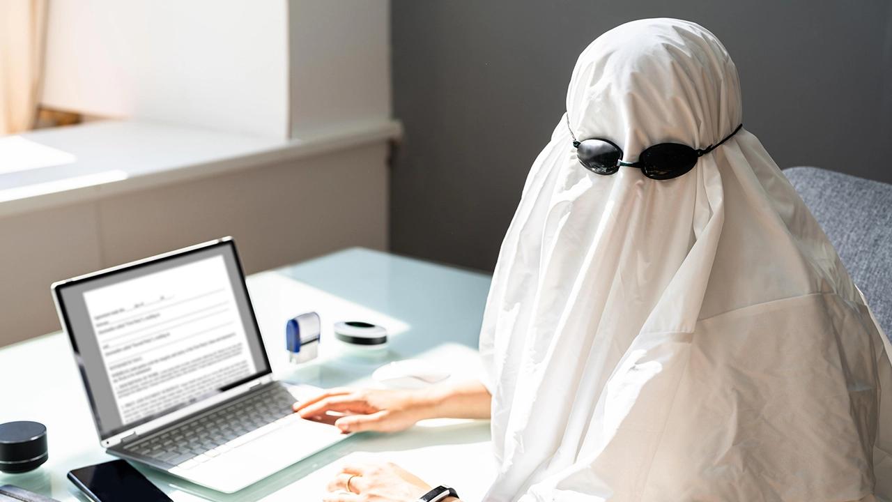 Ghosting dalam Rekrutmen: Ketika Kandidat dan Perusahaan Sama-Sama Menghilang
